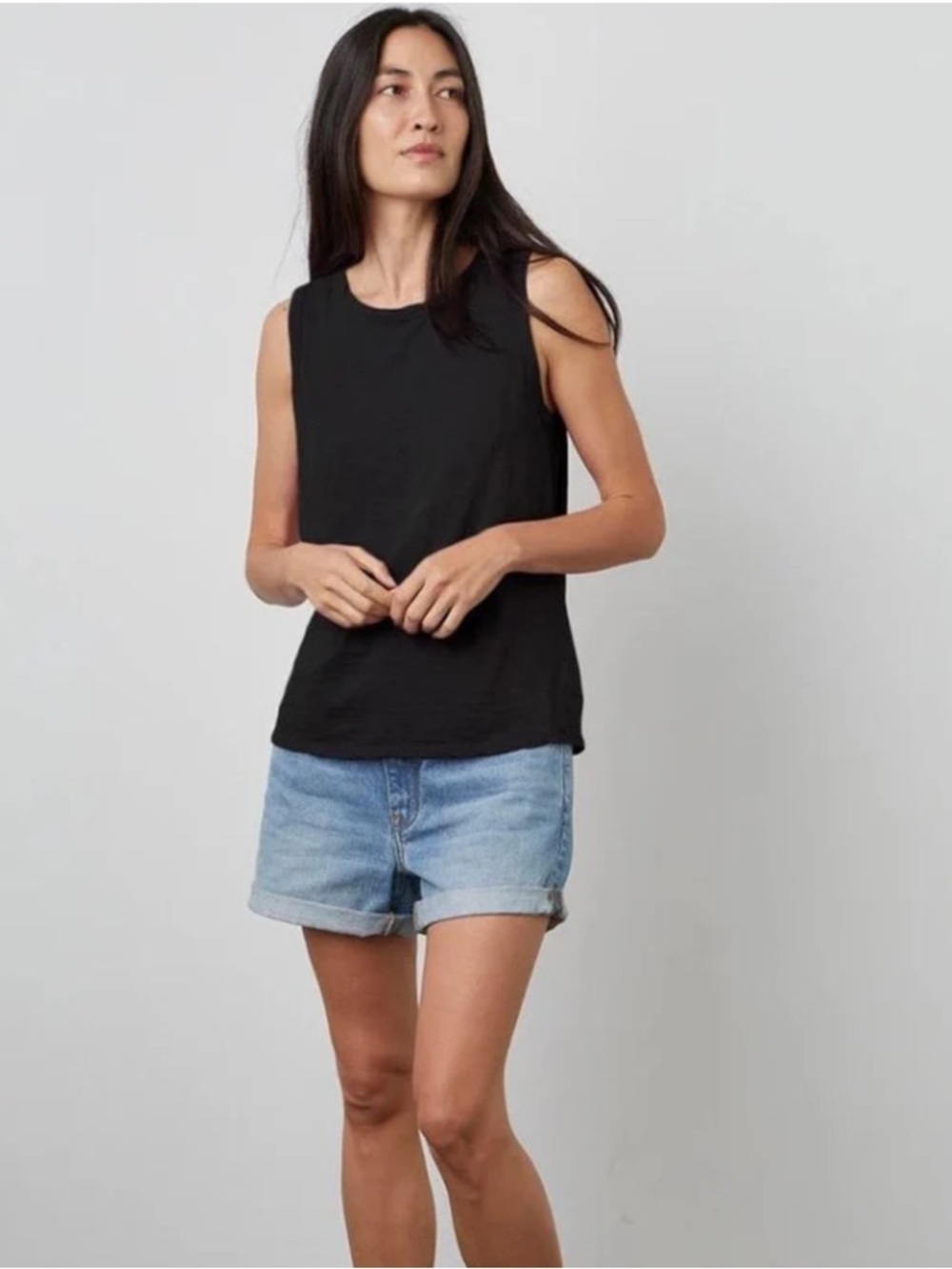 Velvet Black Linen Sleeveless Scoop Neck Tank Top. Small